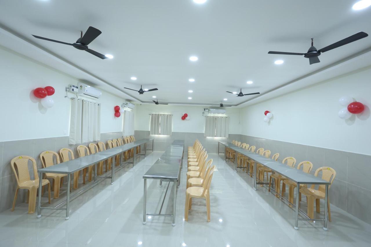 Lgp Residency Hotell Tiruchirappalli Exteriör bild